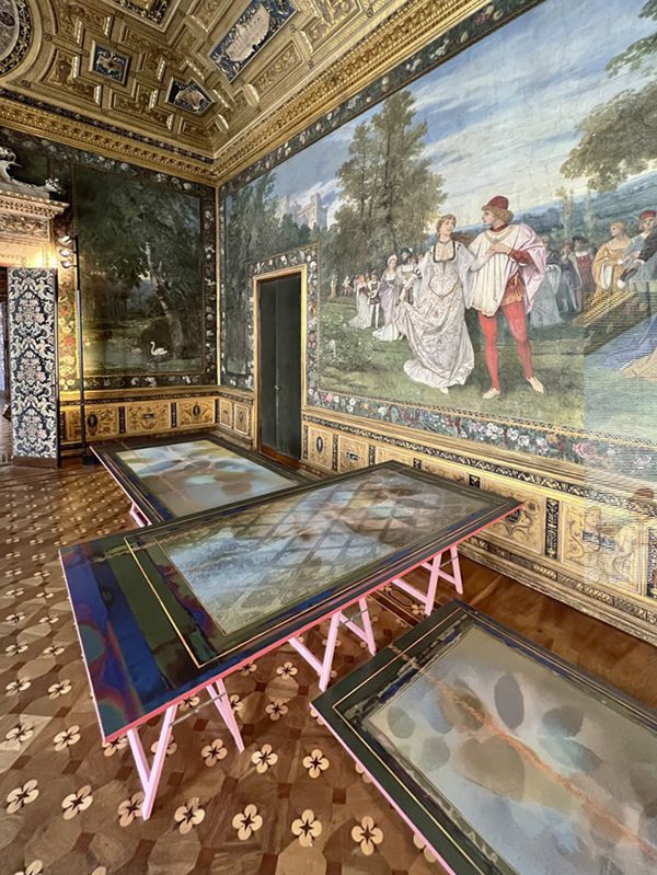 Palaces, masterly the dutch in Milan,  design Workingbert commissioned  Nicole Uniquole  made by Blok plaatmateriaal,  printed by Abet Laminaati   HPL sheen material collection