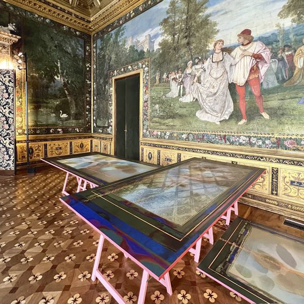 Palaces, masterly the dutch in Milan,  design Workingbert commissioned  Nicole Uniquole  made by Blok plaatmateriaal,  printed by Abet Laminaati   HPL sheen material collection