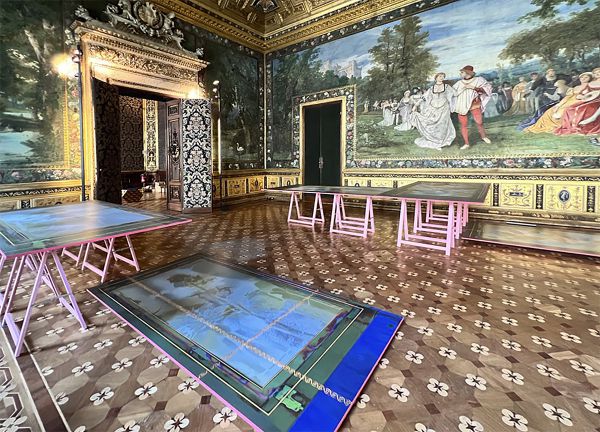 Palaces, masterly the dutch in Milan,  design Workingbert commissioned  Nicole Uniquole  made by Blok plaatmateriaal,  printed by Abet Laminaati   HPL sheen material collection