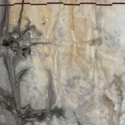 detail-wallhanging-plantprint-on-ragpaper-flock-gold-lea